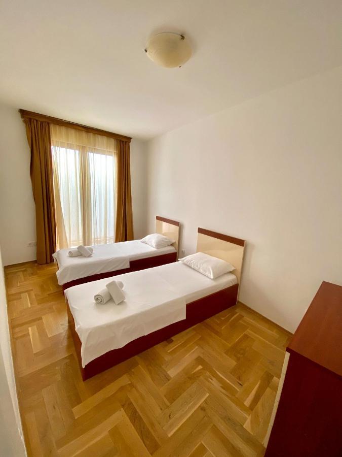 Apartments First Line Petrovac Εξωτερικό φωτογραφία