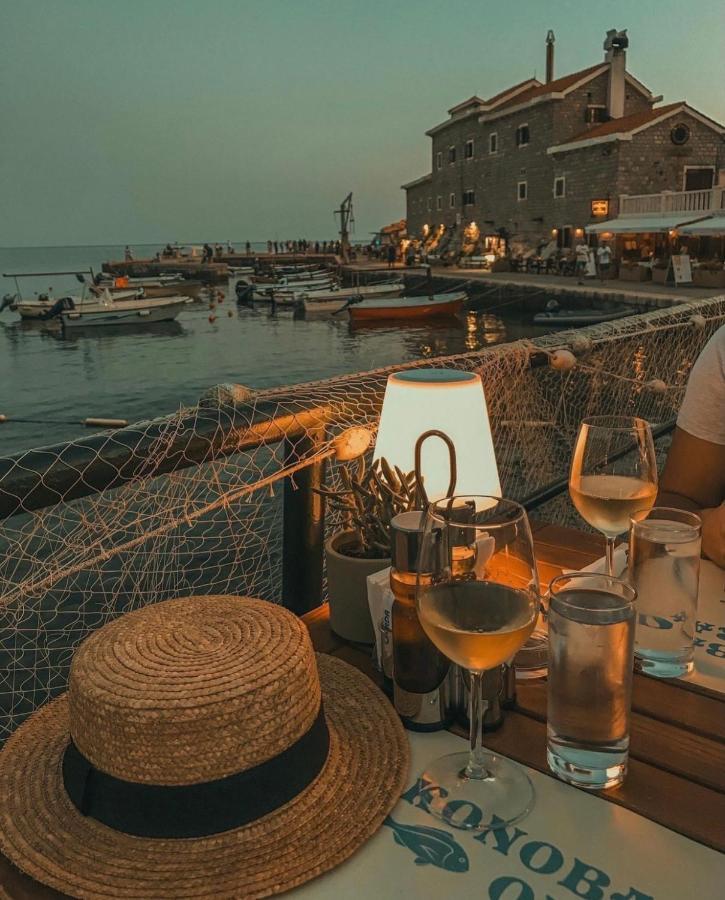 Apartments First Line Petrovac Εξωτερικό φωτογραφία