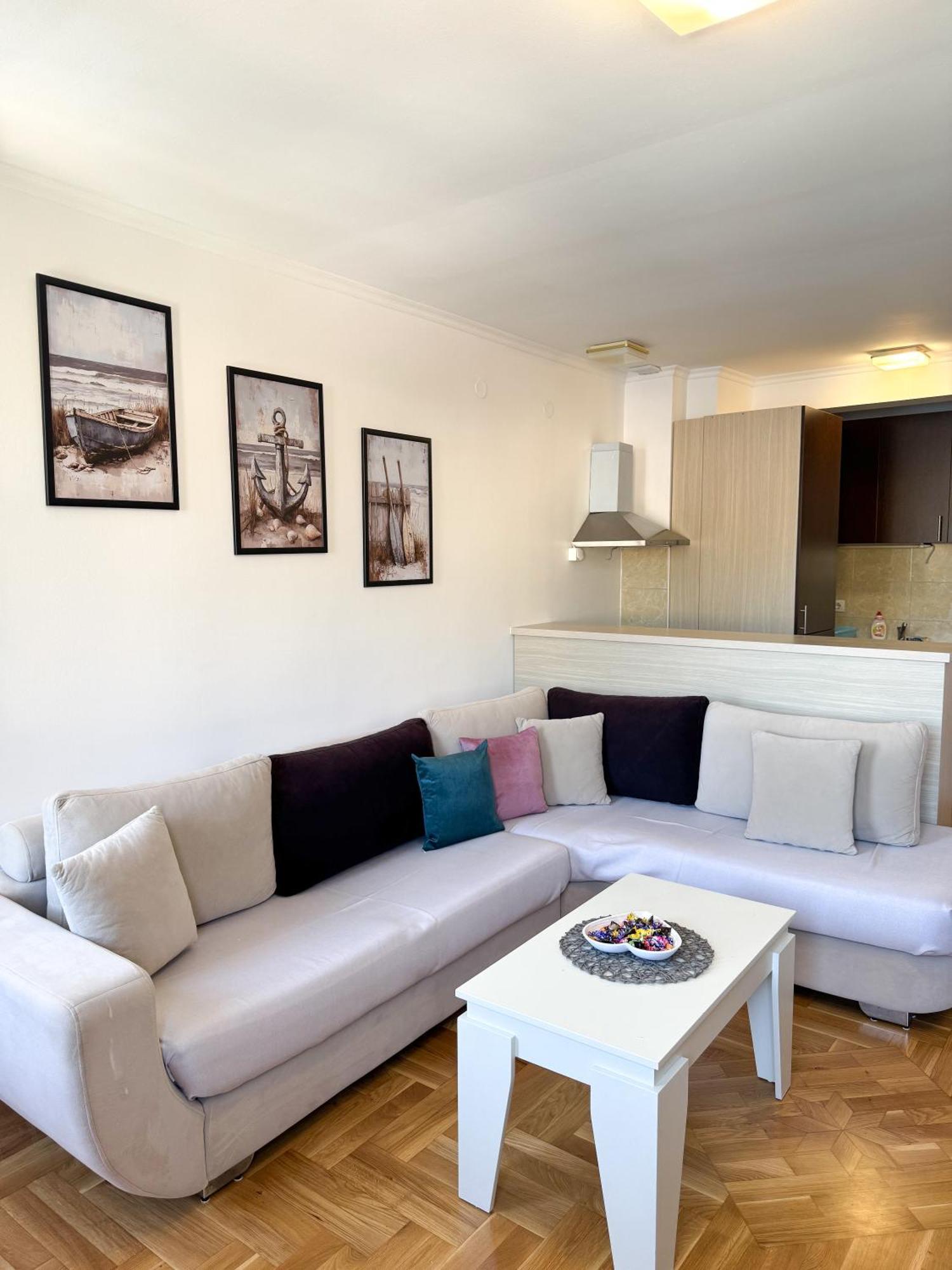 Apartments First Line Petrovac Εξωτερικό φωτογραφία