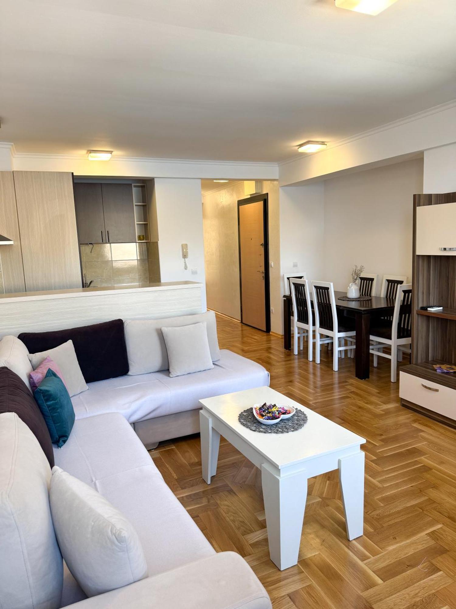 Apartments First Line Petrovac Εξωτερικό φωτογραφία