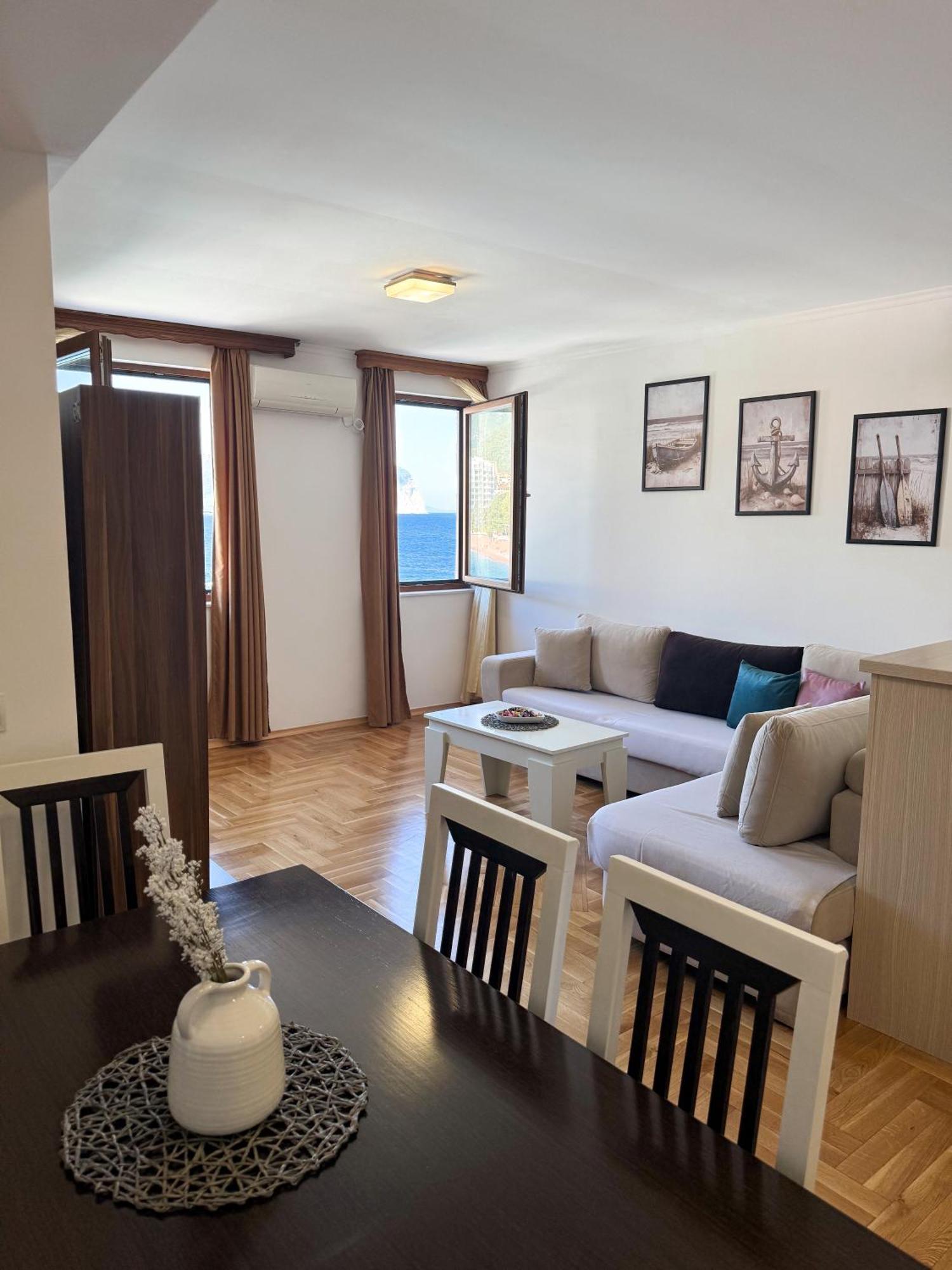 Apartments First Line Petrovac Εξωτερικό φωτογραφία